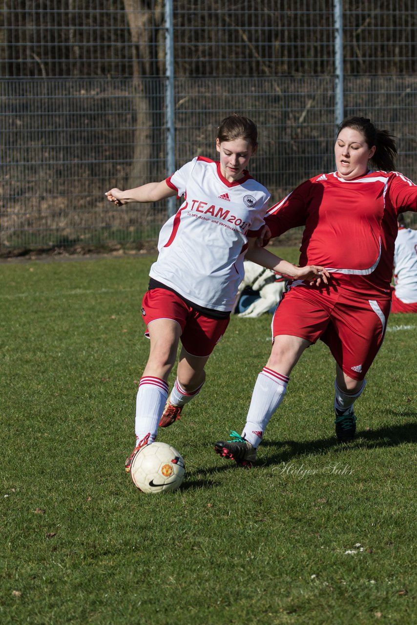 Bild 298 - Frauen SV Boostedt - Tralauer SV : Ergebnis: 12:0